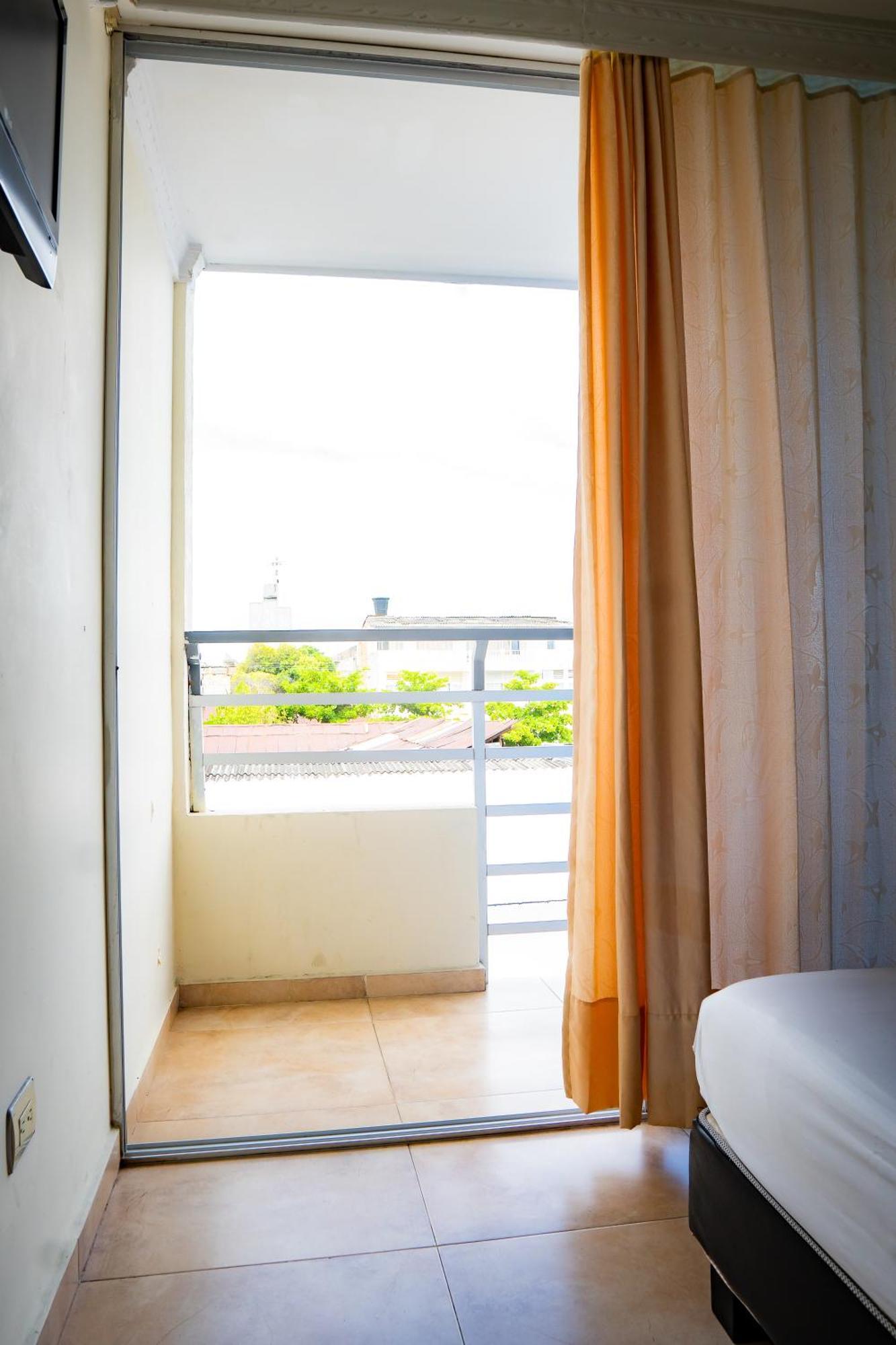 Kalina Hotel Girardot Eksteriør bilde